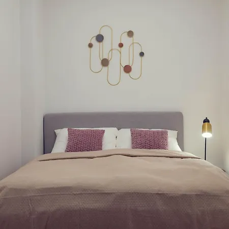 The 77 Alma Apartment *