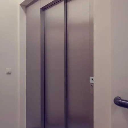 The 77 Emma Apartment *