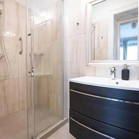 Apartment Central Spacious With A King-size Bed