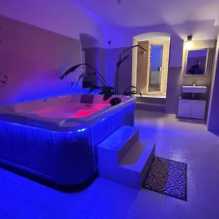 Apartment African Paradise With Jacuzzi & Sauna *