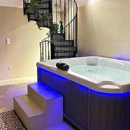 African Paradise With Jacuzzi & Sauna Vienna