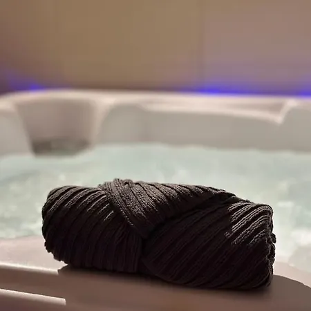 African Paradise With Jacuzzi & Sauna *