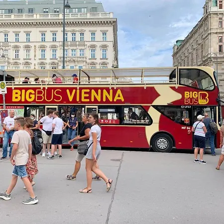 Family Deluxe A Stone Throw From The Centre And Danube * Vienna