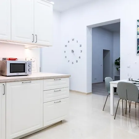 Apartment Family Deluxe A Stone Throw From The Centre And Danube Vienna