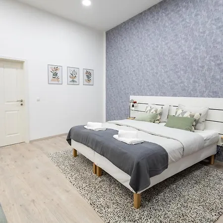 Family Deluxe A Stone Throw From The Centre And Danube Apartment Vienna