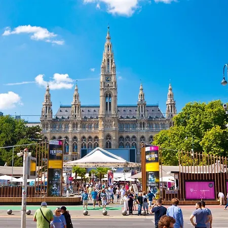 Garnisongasse - Luxurious Close To The Centre Apartment Vienna