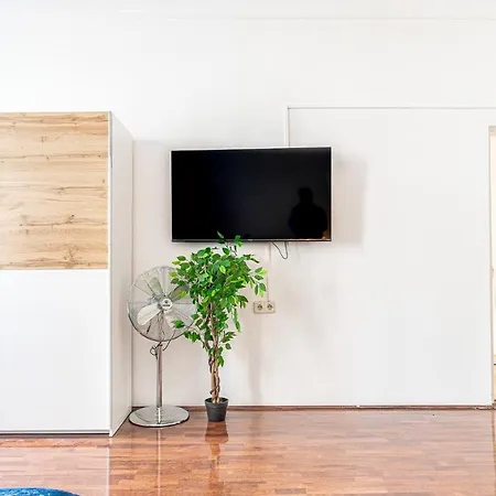 Elegant Haven: Stylish And Spacious 3br Apartmán *