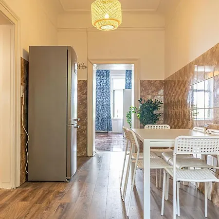 Elegant Haven: Stylish And Spacious 3br Apartament Wiedeń