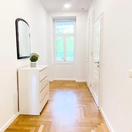 Ideal Rennweg Apartment Vienna