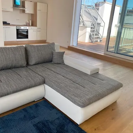 Apartment Sweet T10