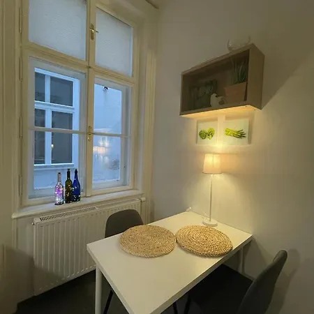 St Stephen's Apartment *