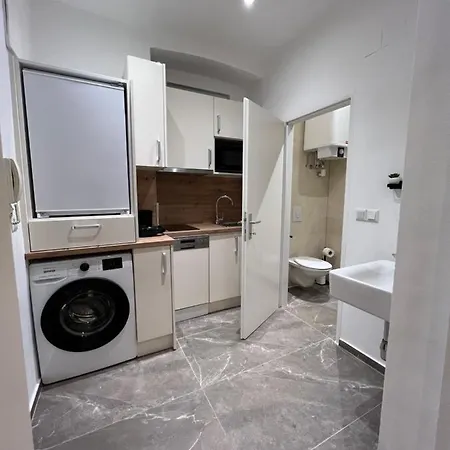 Near Metro & Netflix Apartamento