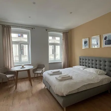 Near Metro & Netflix Apartment Vienna