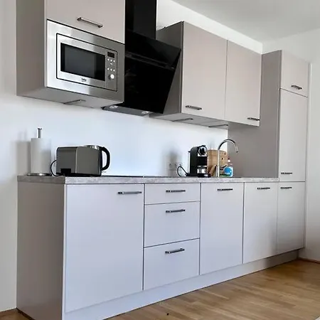 Chic & Modern In Beautiful L Hg30