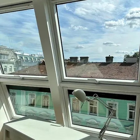 Chic & Modern In Beautiful L Hg30 Apartment