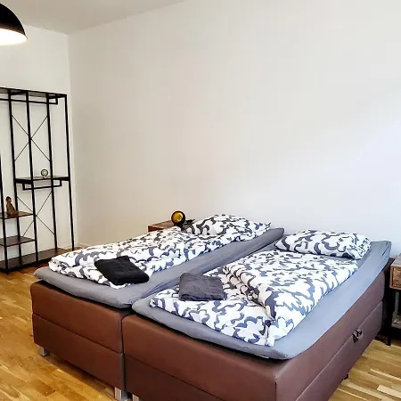 Apartment Sunny With 1 Balcony *