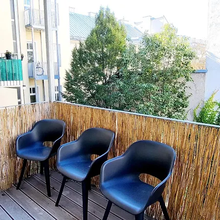 Sunny With 1 Balcony Apartment *