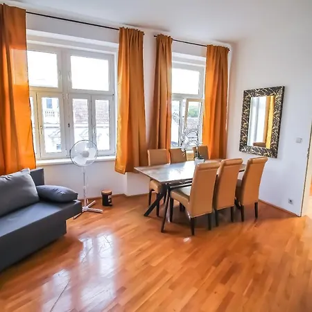 Luxury Lv Apartment *