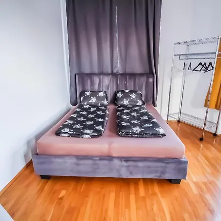 Luxury Lv Apartment *