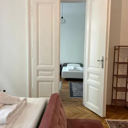 Centrally-located Authentic Apartment *