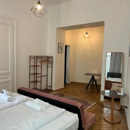 Centrally-located Authentic Apartment