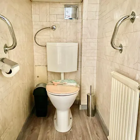 70m2 Comfy & Calm With Free Netflix Apartment *