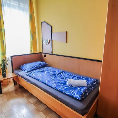 Apartment Queen Studio 3p Bs A *