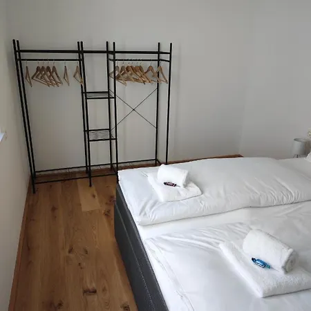 Roksox-home Gegenueber Der Uno-city Und Kaiserwasser Vienna