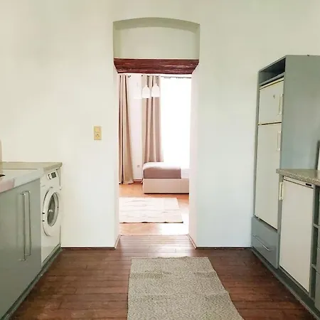 Hidden Garden - 160 M² - Min To City Shuttle *