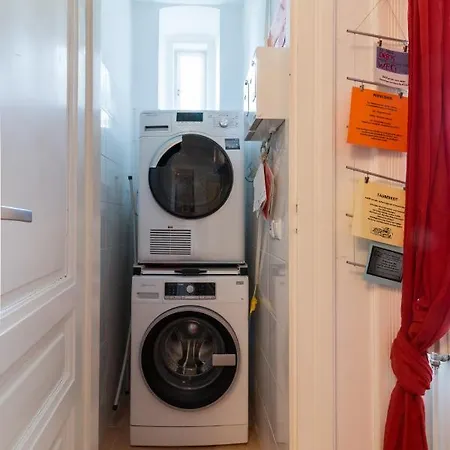بيت شباب Amaliahostel