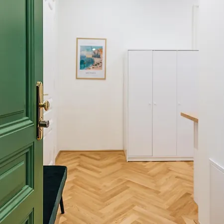Apartment Brand Cozy *