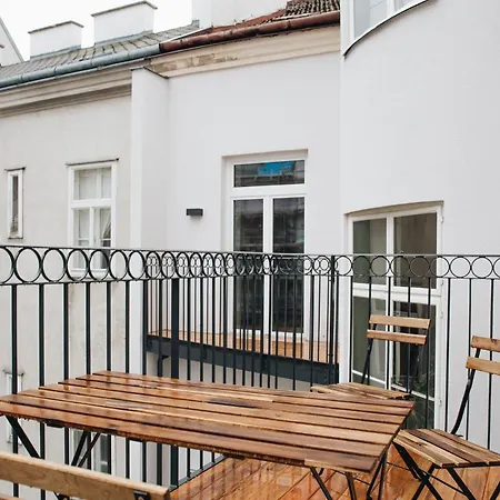 Apartment Brand Cozy