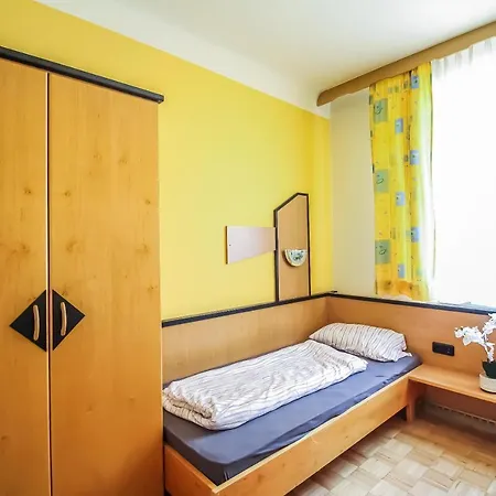 Queen Studio 3p Bs A Apartment *