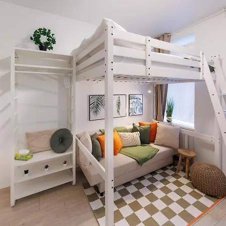 Market Compact Retreat Apartment
