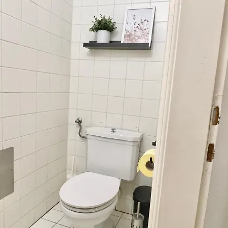 100m2 Flat With Balcony Near Mariahilferstrasse - Free Parking Apartment Vienna