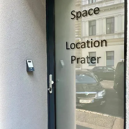 Space - Prater Hostel *