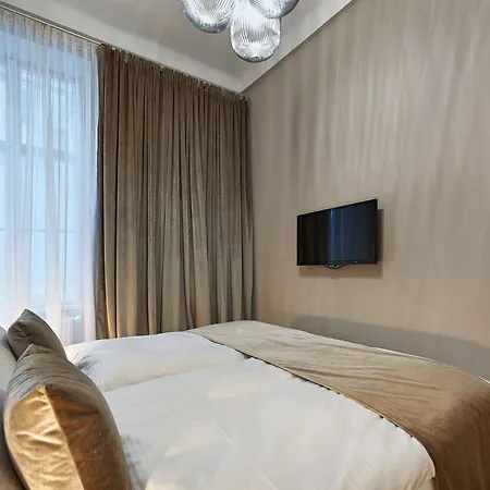 Theobaldgasse - Exclusive Opportunity Since Construction Close By شقة