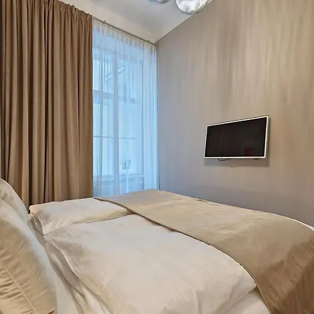 Theobaldgasse - Exclusive Opportunity Since Construction Close By شقة