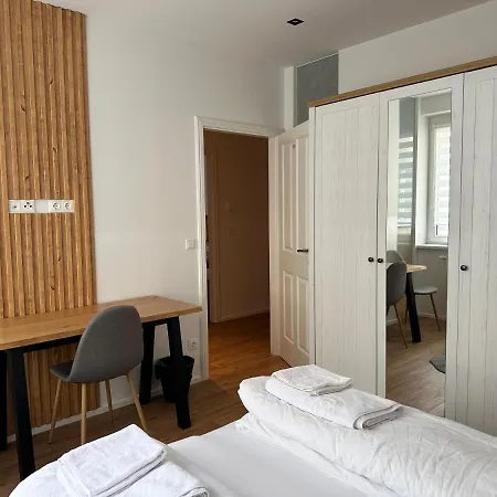 Lion's N Aparthotel