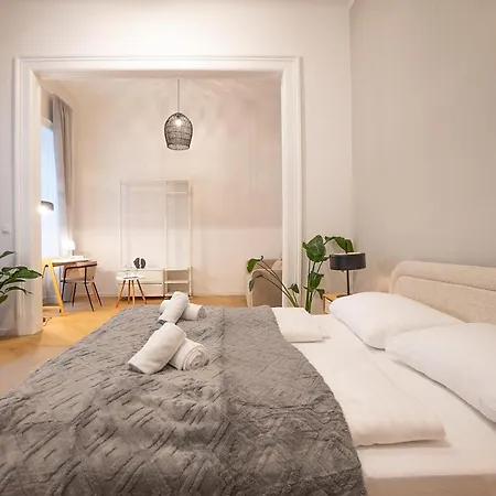 Spacious 110м2 Flat In The Center *