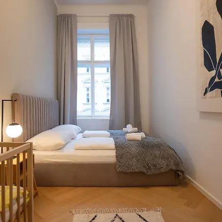 Spacious 110м2 Flat In The Center Apartment Vienna