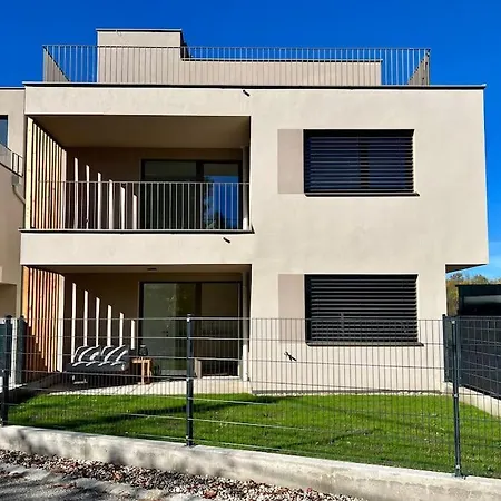 Modern Gardenia_gartenwohnung Alte Donau Apartment