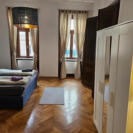 Imperial Flats * Viena