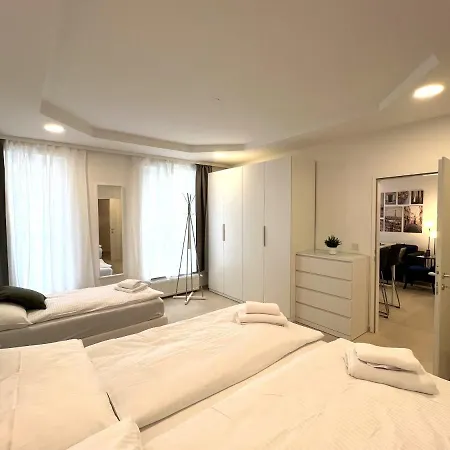 Superb Between Westbahnhof And Schloss Schonbrunn Apartment *