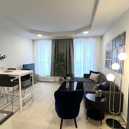 Superb Between Westbahnhof And Schloss Schonbrunn Apartment Vienna