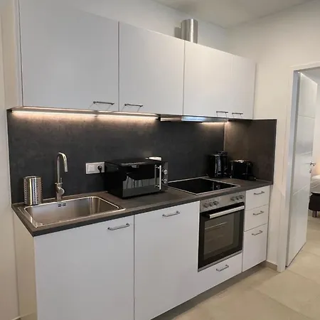 Superb Between Westbahnhof And Schloss Schonbrunn Apartment Vienna