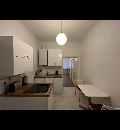 Apartment Cosy Close To City Center