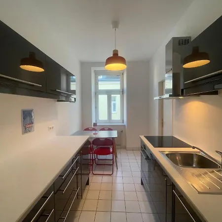 Schmucke Citywohnung In Ruhelage * Wien