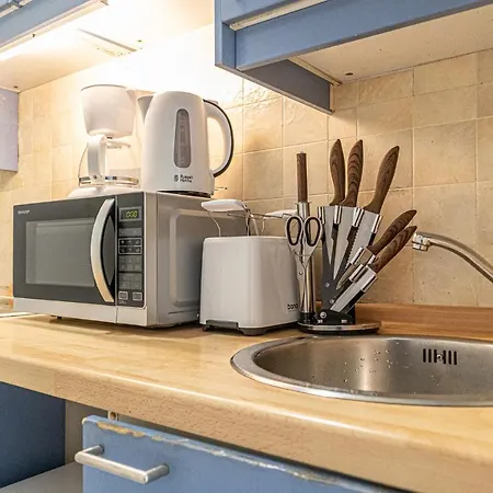 Sweet 2br Perfect For Longstays Near Rennweg Apartment
