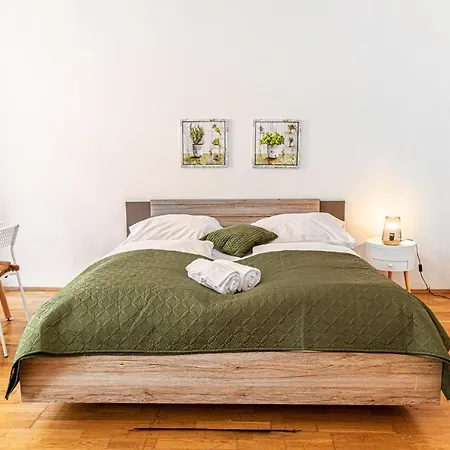 Sweet 2br Perfect For Longstays Near Rennweg *